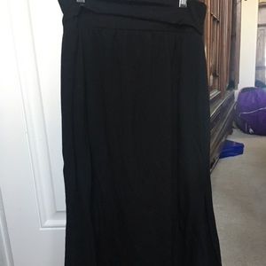 Black ankle skirt (girls)